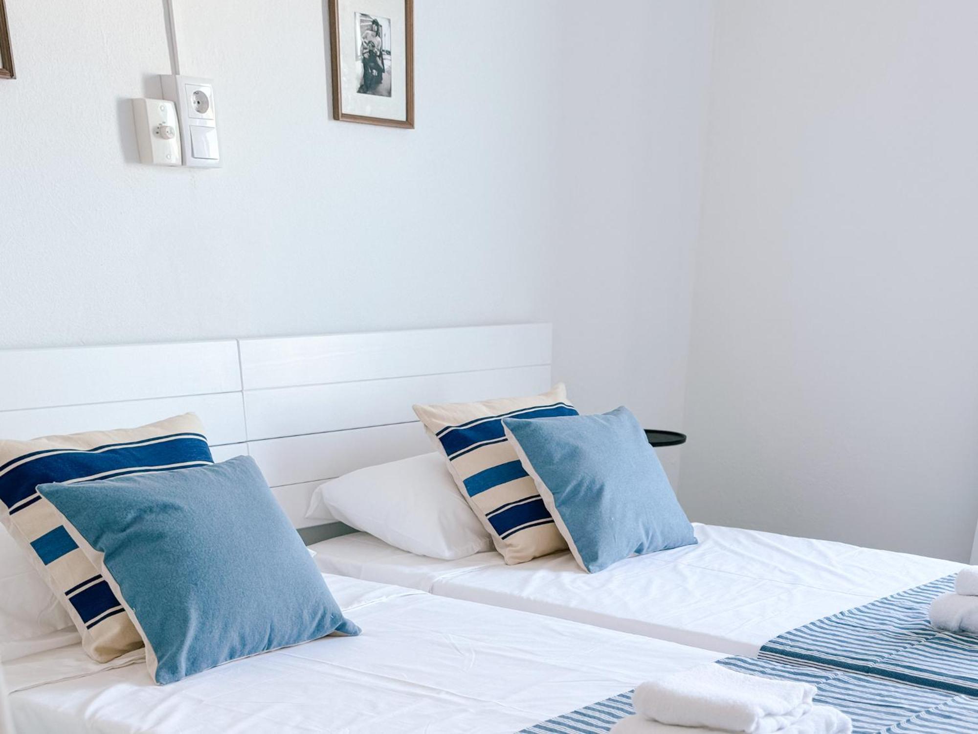 Hostal Sa Roqueta Mahon Exteriör bild