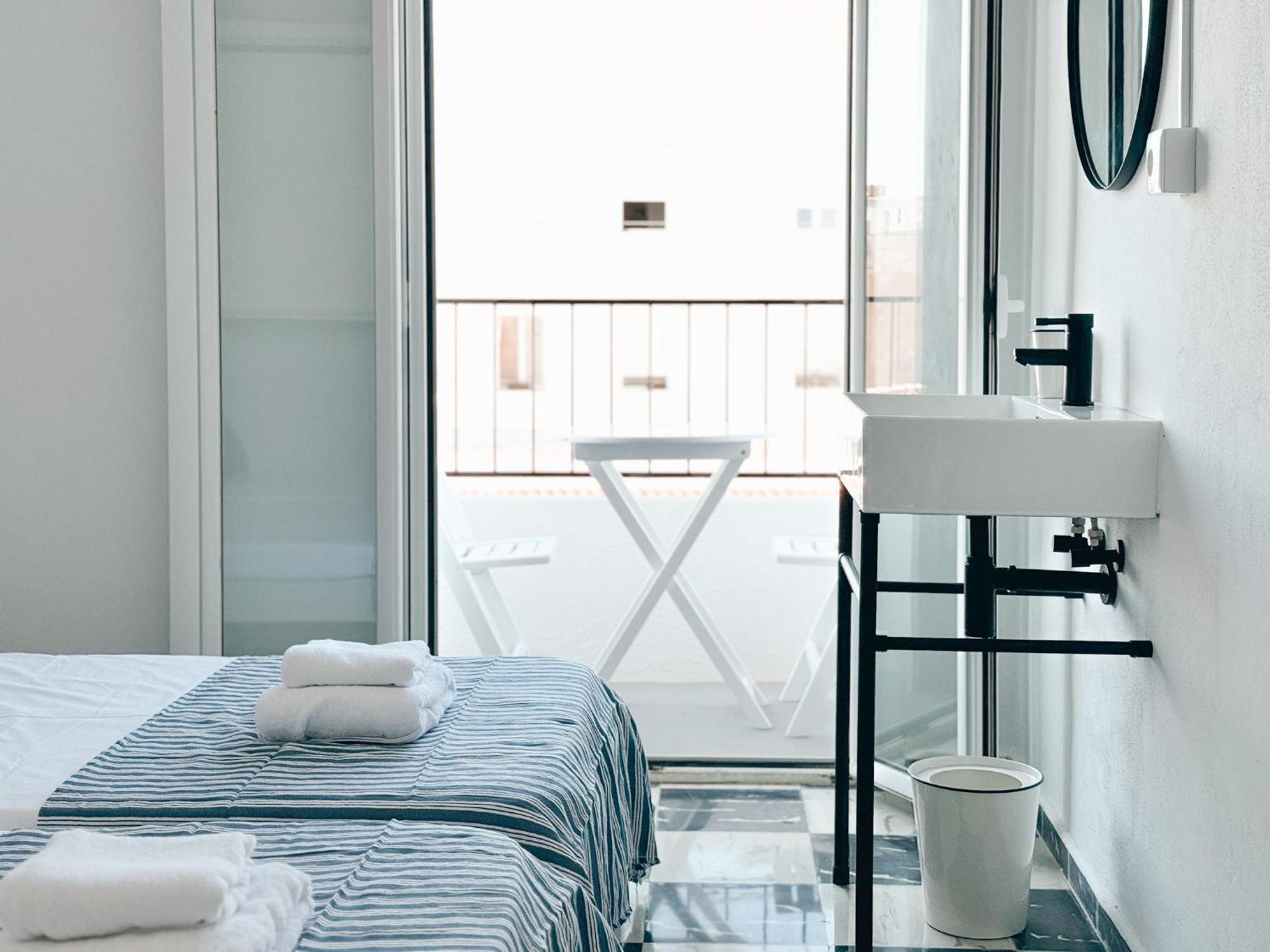 Hostal Sa Roqueta Mahon Exteriör bild
