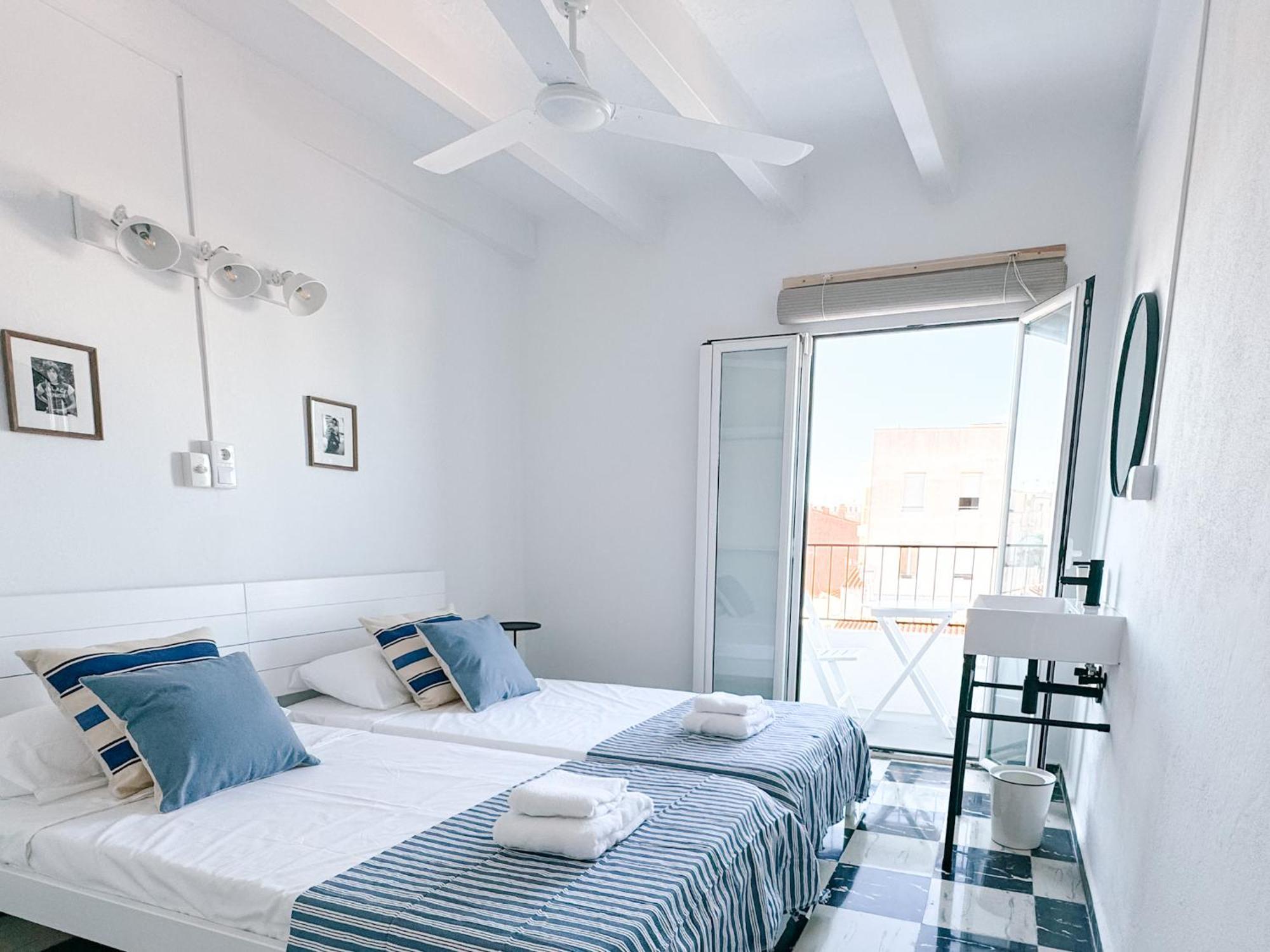 Hostal Sa Roqueta Mahon Exteriör bild